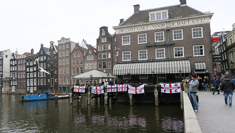 Anglijos rinktinės sirgaliai Amsterdame