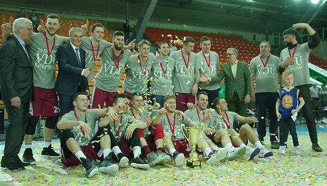 VDU triumfas