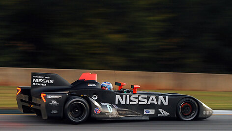 &bdquo;Nissan DeltaWing&ldquo; lenktynių trasoje