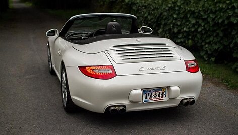 Perdarytas &bdquo;Porsche 911&ldquo; kabrioletas