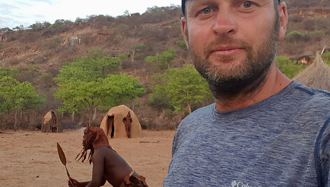 &Scaron;okiai ir žaidimai himba gentyje