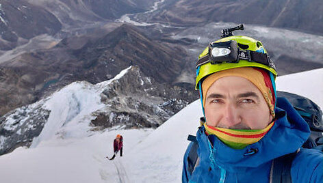 Tado Jer&scaron;ovo ir Vaido &Scaron;ulco kopimas į Lobuche East (6 119 m)