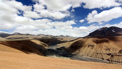 Ladakh. Slėnis Himalajuose