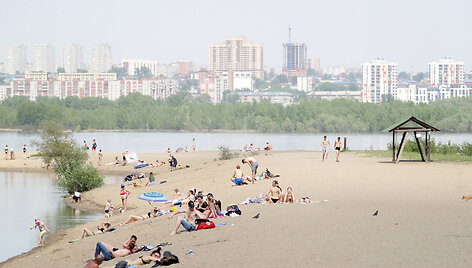 Neįprastai kar&scaron;tas pavasaris Novosibirske