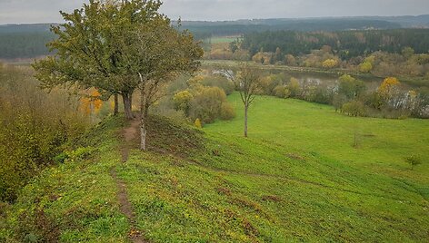  Budelių piliakalnis, Kai&scaron;iadorių r.