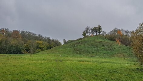  Budelių piliakalnis, Kai&scaron;iadorių r.