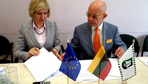 Neringos ir &Scaron;ilutės merai Antanas Vinkus ir Dalia Žebelienė