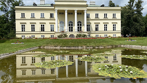 Kostelec nad Orlic&iacute; pilis 