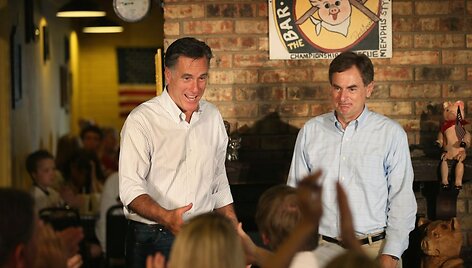 Kandidatas į prezidentus Mittas Romney ir Richardas Mourdockas