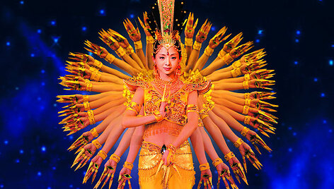 Garsusis trupės &scaron;okis &bdquo;Thousand-hand Bodhisattva&ldquo;
