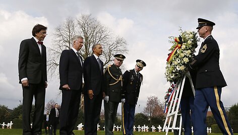 B.Obama ir Belgijos karalius Phillipe'as amerikiečių kapinėse