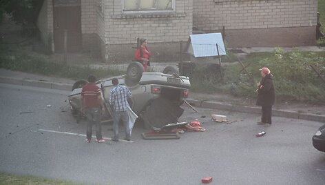 Avarija Kaune, Neries krantinėje