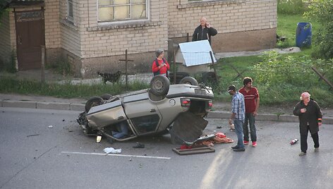 Avarija Kaune, Neries krantinėje