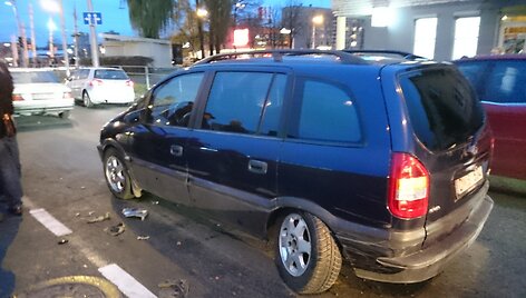 Autoįvykis Luk&scaron;io gatvėje