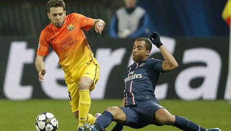 Jordi Alba ir Lucasas Moura.