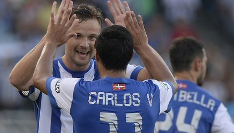 Haris Seferovičius ir Carlosas Vela