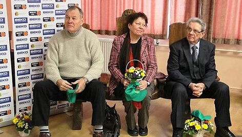 I&scaron; kairės: Modestas Paulauskas, Angelė Rup&scaron;ienė ir Vladas Garastas