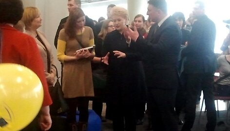 Knygų mugėje įsikūrė interaktyvi ikrauk.lt biblioteka