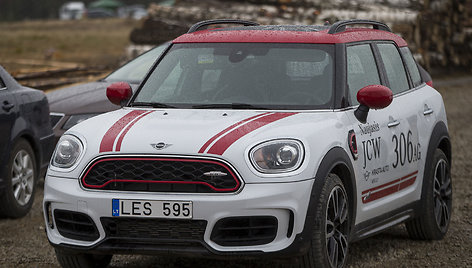 Vaidoto Žalos ir Sauliaus Jurgelėno „Mini John Cooper Works Rally“