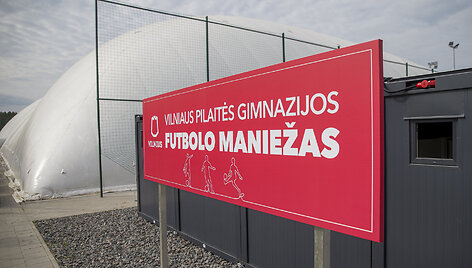 Vilniaus Pilaitės gimnazijos dengto futbolo maniežo atidarymas