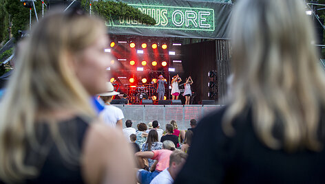 Festivalio atidarymo akimirka 