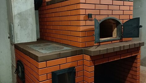 Krosnininkas Lukas pasidalino, kaip reikėtų krosnis prižiūrėti