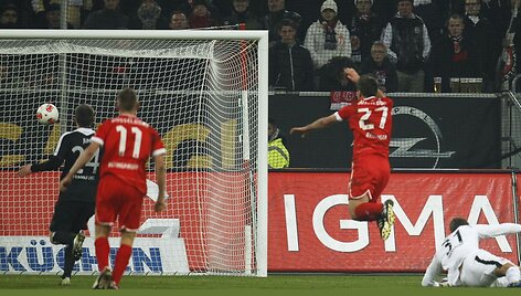 &bdquo;Fortuna&ldquo; netikėtai lengvai nugalėjo &bdquo;Eintracht&ldquo; - pirmąjį įvartį mu&scaron;a Stefanas Reisingeris. 