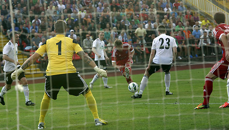  Panevėžio "Ekranas" namuose 0:1 (0:0) pralaimėjo Islandijos pirmenybių nugalėtojai "FH Hafnarfjordur" komandai.