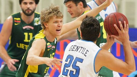 Akropolio taurės mačas tarp Lietuvos ir Italijos krep&scaron;inio rinktinių &ndash; Mindaugas Kuzminskas