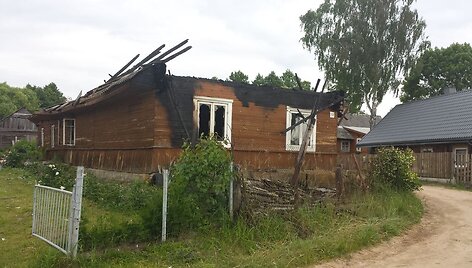 Gaisras Varėnos rajone, Pamerkių kaime