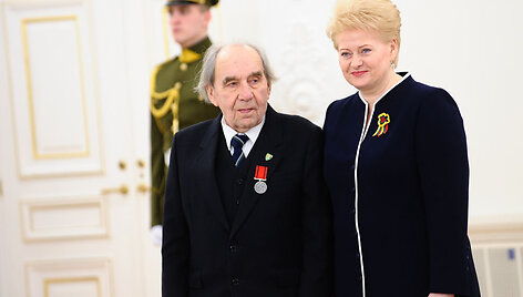 Apdovanojimų akimirka
