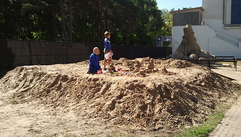 Palangoje atidaromas smėlio skulptūrų parkas