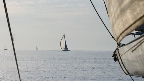 „Ambersail2“ plaukia Palermo-Monte Karlo regatoje