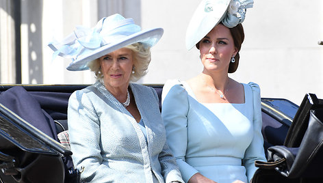 Kornvalio hercogienė Camilla ir Kembridžo hercogienė Catherine