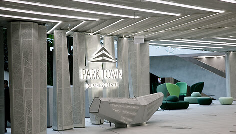 Atidarytas antrasis verslo centro &bdquo;Park Town&ldquo; pastatas