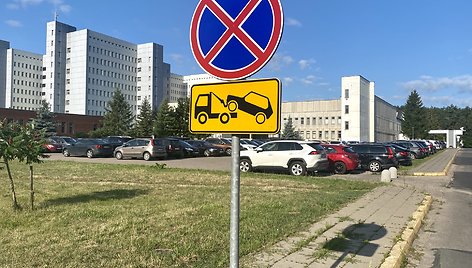 Automobilių stovėjimo aikštelės prie Respublikinės Vilniaus universitetinės ligoninės