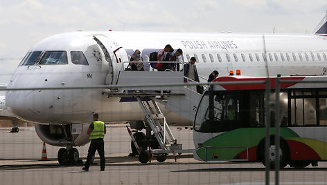 Į Lietuvą parskraidinama dar viena grupė afganistaniečių