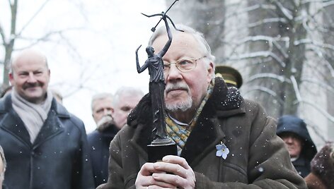 Vytautui Landsbergiui įteiktas &bdquo;Laisvės ženklas&ldquo;