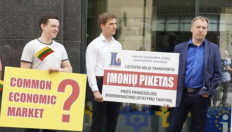 Lietuvos vežėjų piketas prie Europos komisijos atstovybės