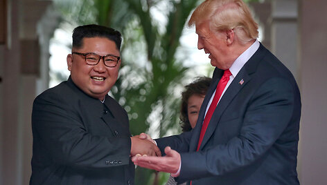 Kim Jong Unas ir Donaldas Trumpas