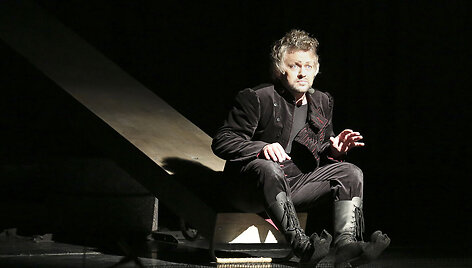 Klaipėdos valstybiniame muzikiniame teatre statytas miuziklas &bdquo;Velnio nuotaka&ldquo;