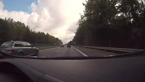 57f36d6b1e318video_57f36d5d8faea
