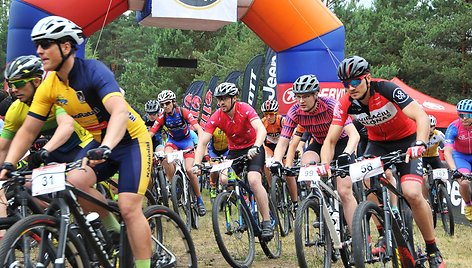 Lietingame MTB dviračių maratonų taurės etape Vilniuje lyderiai nepasikeitė