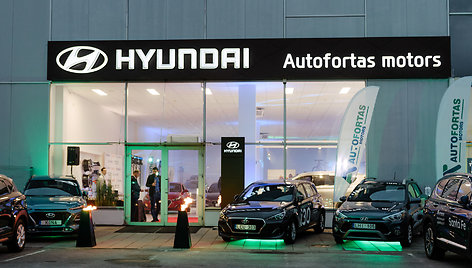 Klaipėdoje atidaromas naujas ofiacialus „Hyundai“ ir „Suzuki“  automobilių centras „Autofortas motors“
