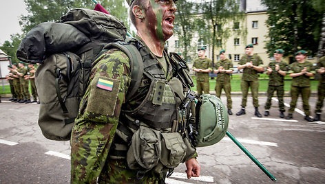 Lietuvos karo akademijos kariūnų baigiamojo žygio ceremonija