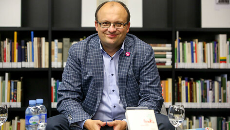 Vertėjas Nerijus &Scaron;epetys