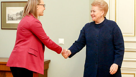 Dalia Grybauskaitė susitiko su kandidate į aplinkos ministrus Irma Gudžiūnaite