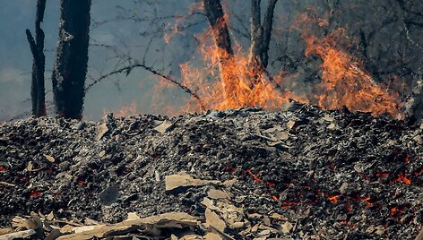 &Scaron;alčininkų rajone, Krakūnų kaime kilęs gaisras sunaikino apie 20 pastatų
