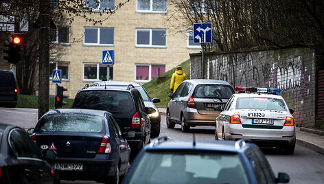 Sostinės Filaretų gatvėjė automobilis partrenkė vaiką