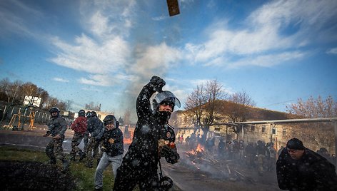 VST pareigūnų pratybos Pravieniškių kolonijoje 